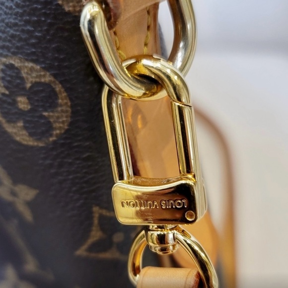 Louis Vuitton Monogram Turenne MM - Picture 4 of 12